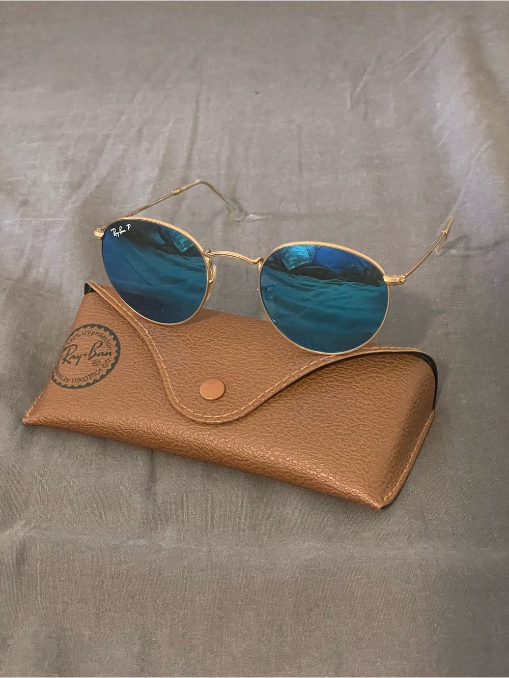 Ray-Ban Women’s Round Metal Sunglasses